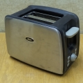 Oster 2 Slice Retractable Cord Toaster